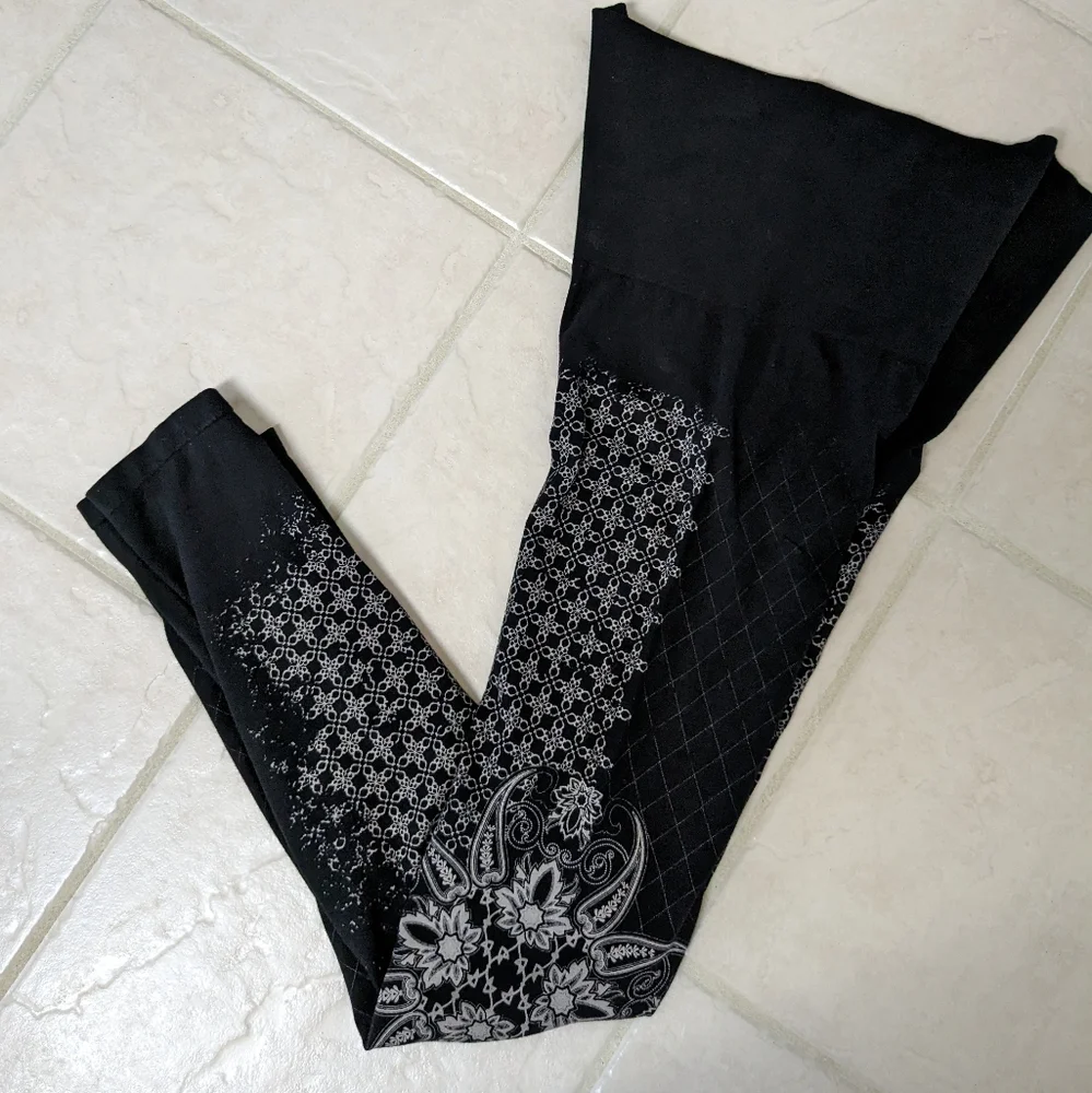 M Rena Leggings - Picture 1 of 5